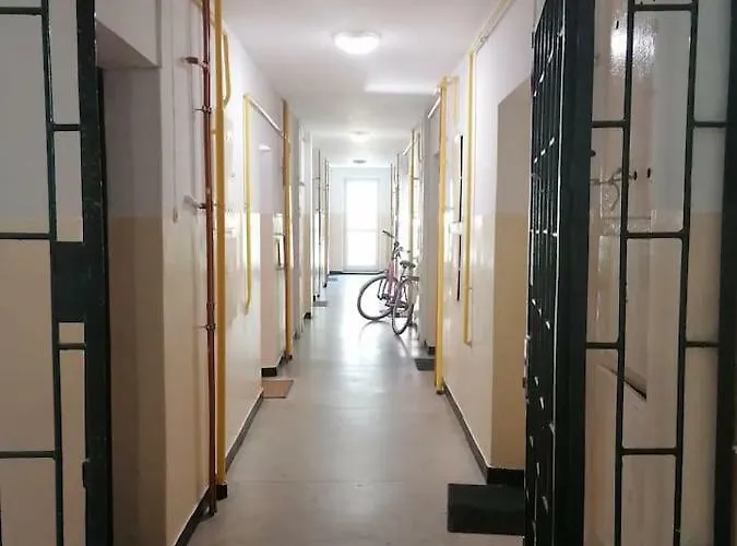 Sunny And Lovely Apartment. Near Chopin Airport! Apartament